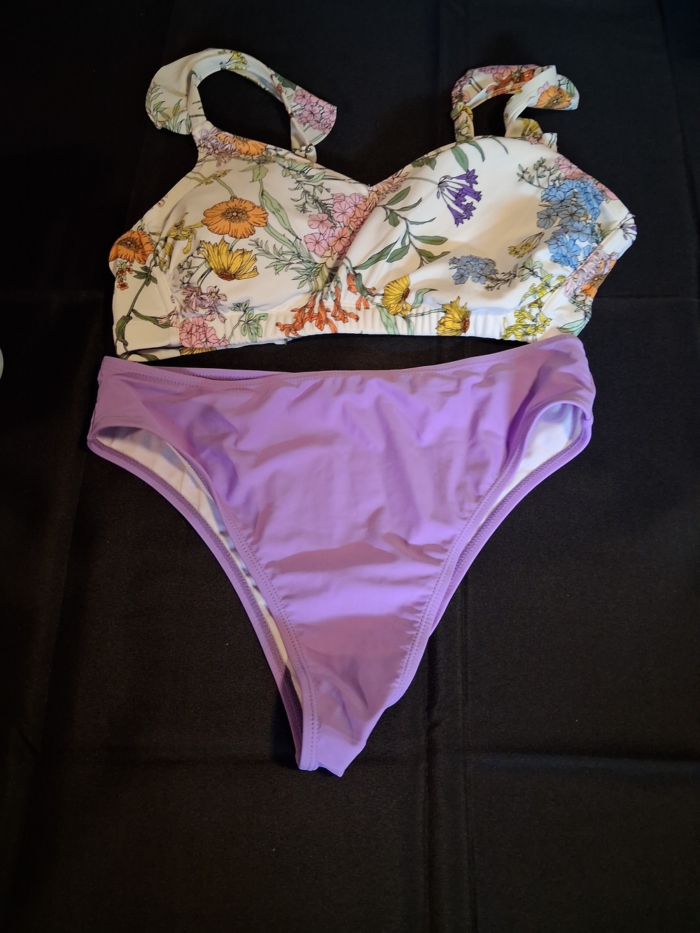 Womens 2 Piece Never Worn
